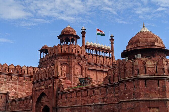 Full-Day Private Tour in Taj Mahal by Gatiman Express Train - Exploring Agra Fort