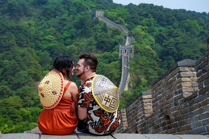 Full-Day Private Tour of Mutianyu Great Wall and Beihai Park - What Travelers Are Saying (Based on Reviews)
