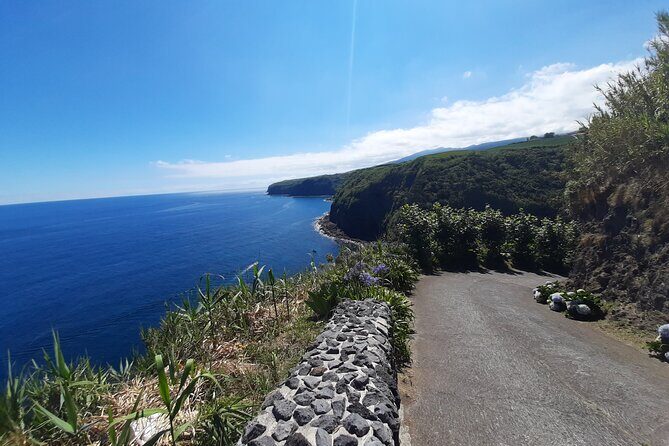 Full Day Private Tour Sete Cidades/Lagoa do Fogo/Furnas - Exploring São Miguel with a Full Day Private Tour: Sete Cidades, Lagoa do Fogo, and Furnas