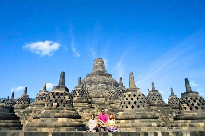 Full Day Private Tour to Majestic Borobudur and Prambanan Temple - Detailed Itinerary Breakdown: What You Can Expect