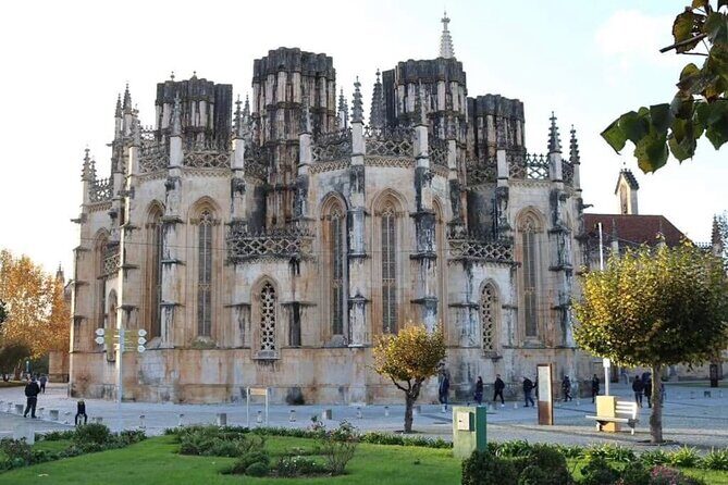 Full Day Private Tour to Nazaré, Óbidos, Fátima and Batalha - The Sum Up
