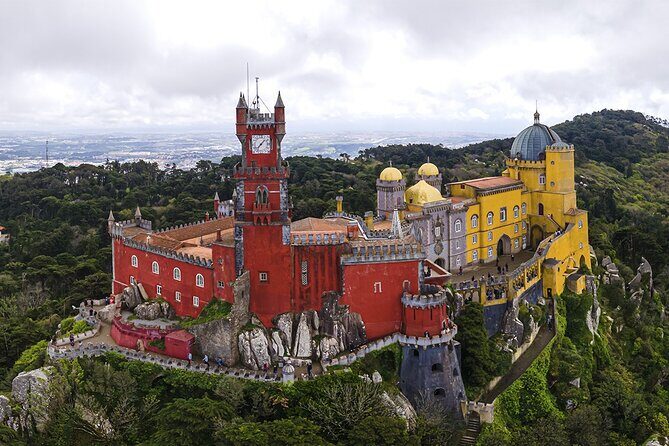 Full-day Private Tour to Sintra and Cascais from Lisbon - The Dramatic Coastline and Panoramic Views