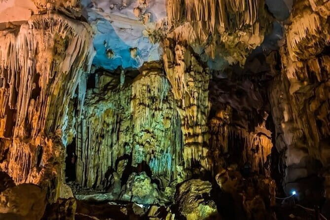 Full-day private trip Bai Tu Long Bay: Discover hidden treasures - Key Points