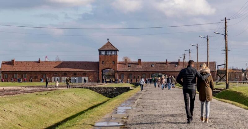 Full-Day Private Trip from Prague to Auschwitz - Birkenau - An In-Depth Look at the Full-Day Private Auschwitz-Birkenau Tour