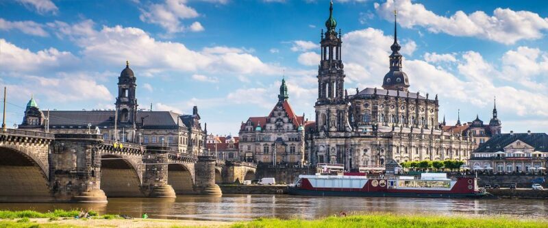 Full-Day Private Trip from Prague to Dresden - Key Points