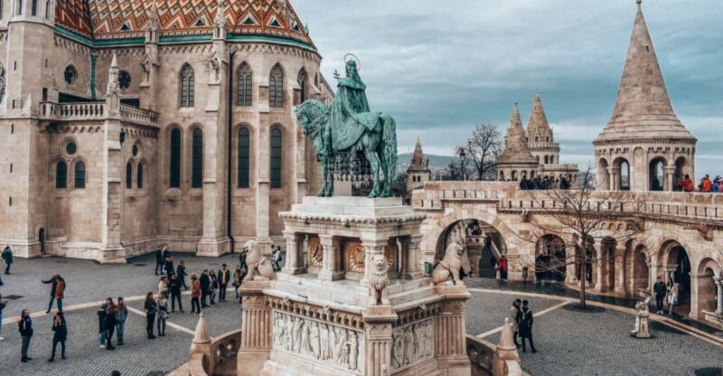 Full-Day Private Trip from Vienna to Budapest - Key Points