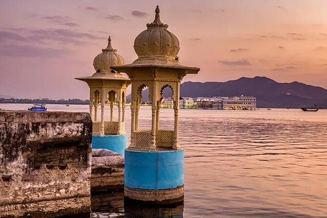 Full-Day Private Udaipur Three wheeled Tuk Tuk Sightseeing - Exploring Udaipur: What to Expect from the Itinerary