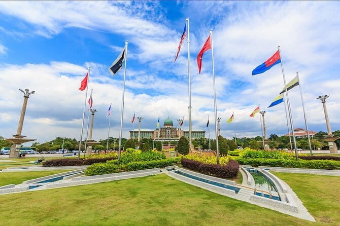 Full Day Putrajaya City Tour From Kuala Lumpur - Key Points