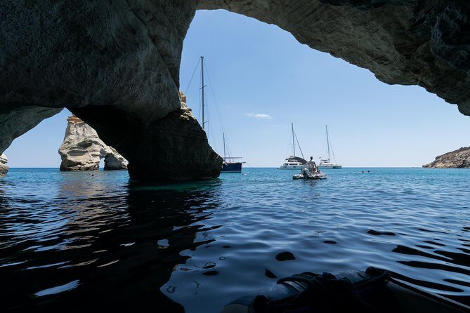 Full day sailing cruise on the West side of Milos island - Meals and Refreshments