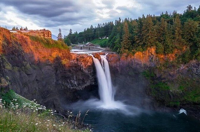 Full Day Seattle's W2 Tour - Wineries and Waterfalls - Who Will Love This Tour?