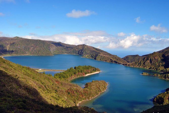 Full Day Sete Cidades and Lagoa do Fogo PRIVATE 4WD Tour with Lunch - A Detailed Breakdown of the Tour Experience