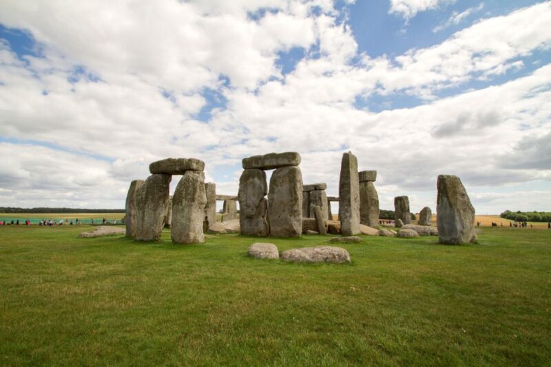 Full-Day Stonehenge and Bath Tour - Key Points
