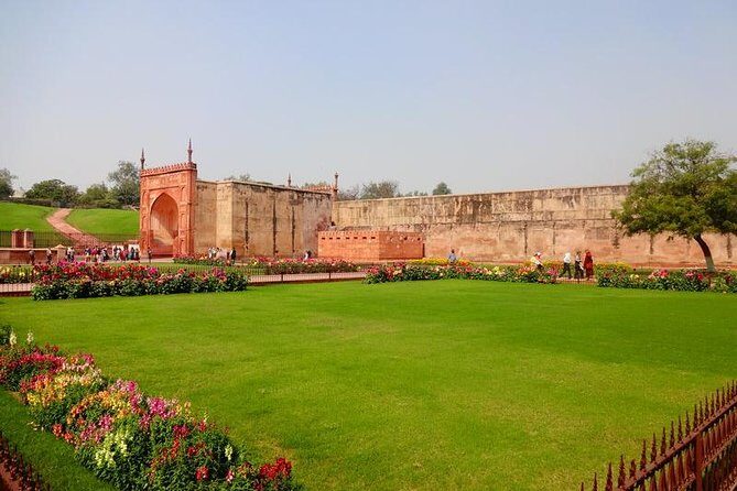 Full Day Taj Mahal Tour With Agra Fort & Fatehpur Sikri - Lunch Included - What to Expect from This Agra Full-Day Tour
