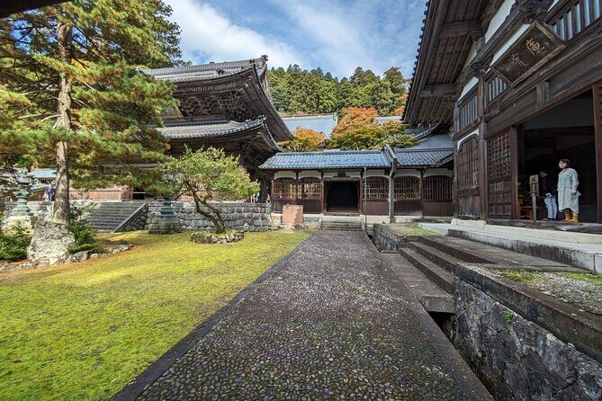 Full Day Tour Eiheiji Buddhist Temple and Fukui City Castle Town - FAQ