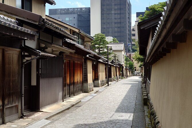 Full-Day Tour from Kanazawa: Samurai, Matcha, Gardens and Geisha - FAQ