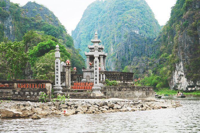 Full day tour Hoa Lu - Trang An and Mua Cave by Limousine - The Sum Up