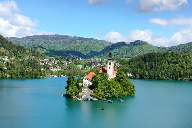 Full-day tour of Postojna Cave and Bled Lake From Ljubljana - Visiting Postojna Cave: An Underground Marvel
