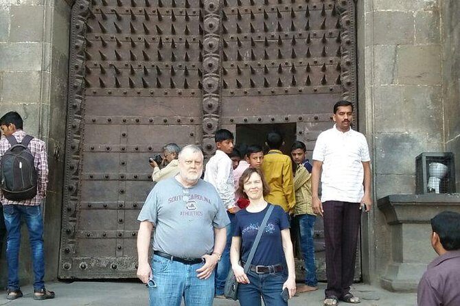 Full day tour of Pune with guide and lunch - FAQs