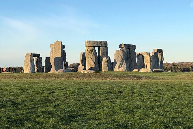 Full Day Tour Stonehenge and Windsor - Frequently Asked Questions