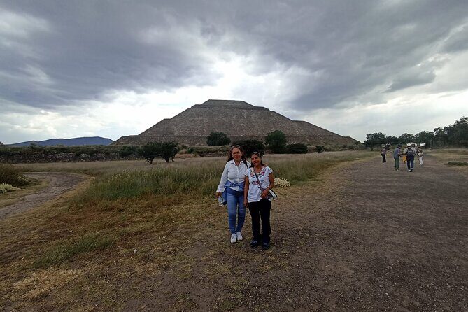 Full Day Tour Tlatelolco Teotihuacan Basilica of Guadalupe - Group Size and Service