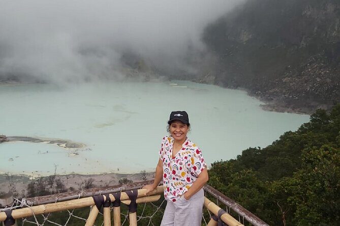 Full-Day Tour to Bandung White Crater,Lake and Tea Plantation - Exploring Major Stops: What to Expect