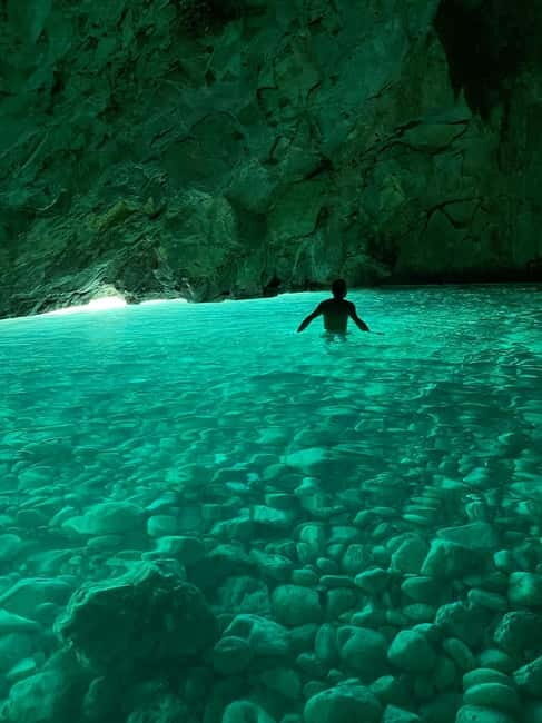 Full Day Tour to Grama Bay and Entire Marine Park - An In-Depth Look at the Full Day Marine Park Tour