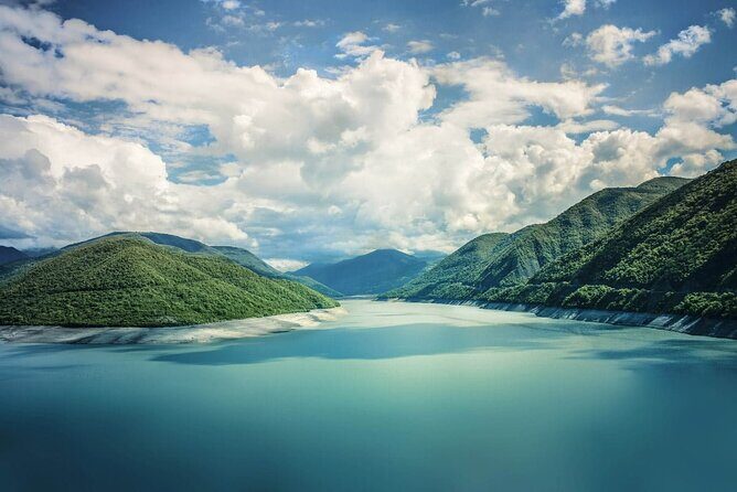 Full Day Tour to Kazbegi - Key Points