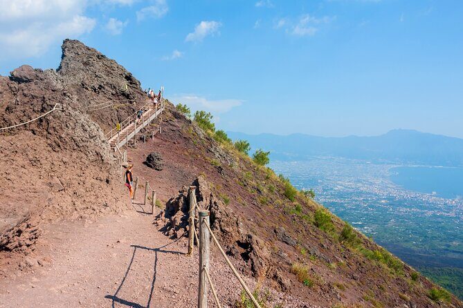 Full Day Tour to Pompeii, Vesuvius and Wine Tasting - Vesuvius National Park: Standing on a Living Volcano
