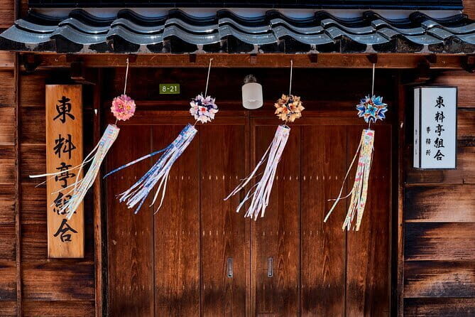 Full Day Tour to the Historical Castle Town of Kanazawa - Exploring Kanazawa: A City of Contrasts and Charm