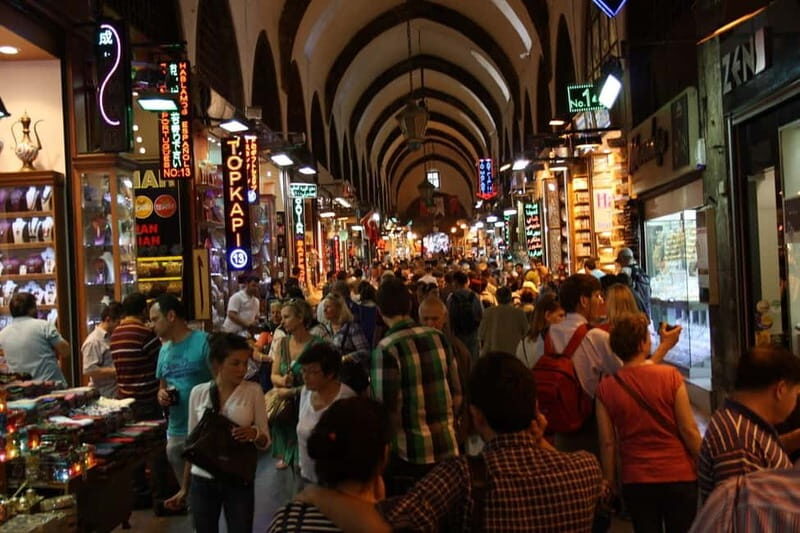 Full-Day Tour with 2 Continents in 1 Day - Key Points