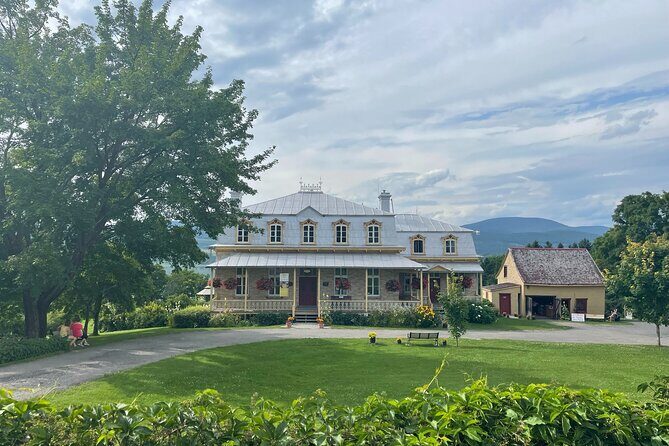 Full day Tour with Private Driver in Quebec - Bucolic Charm on Orleans Island