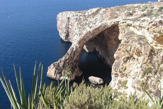 Full Day Traditional Private Tour of Malta - Key Points