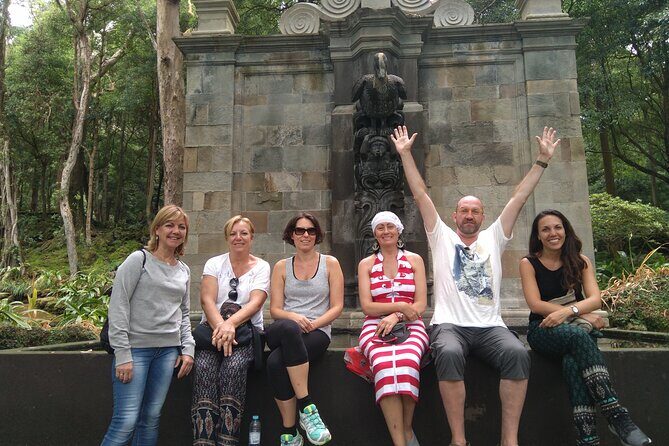 Full Day Van tour with complete Food Experience - Food Stops: Local Eateries and Traditional Dishes