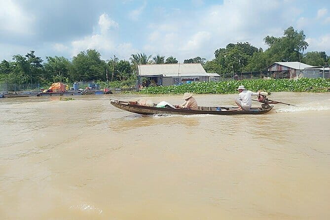 Full-Day with Lunch & Pick up to Cu Chi Tunnels and Mekong Delta - A Complete Look at the Full-Day Cu Chi Tunnels and Mekong Delta Tour