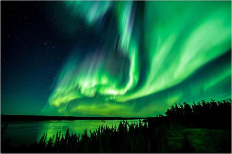 Full-Day Yellowknife Tour with Northern Lights/Aurora View - What Makes This Tour Stand Out