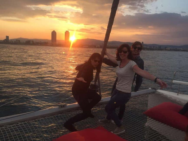 FULL MOON Boat Experience (OpenBar+Local Tapa included) - The Itinerary Breakdown