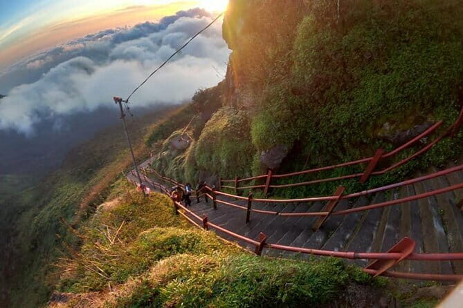 Full moon pilgrimage up the sacred mountain  Adams Peak - Starting Point and Logistics