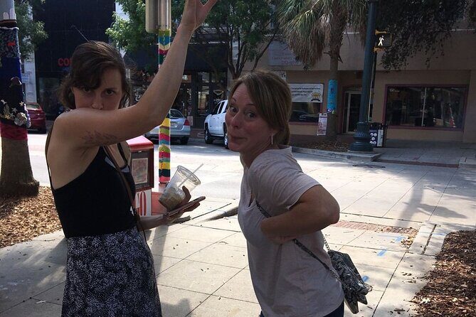 Fun City Scavenger Hunt in Sacramento by Wacky Walks - Who Will Love This Tour?