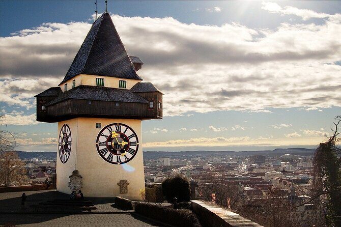 Fun & mobile scavenger hunt through Graz - An In-Depth Look at the Graz Scavenger Hunt Experience