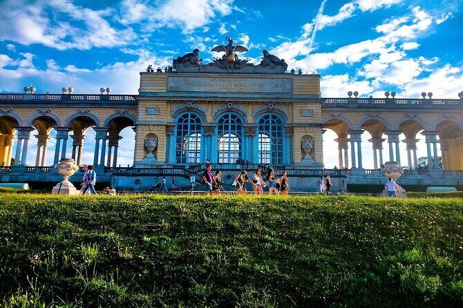 Fun & mobile scavenger hunt through the Schönbrunn Palace Park - The Itinerary: What to Expect