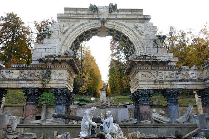 Fun & mobile scavenger hunt through the Schönbrunn Palace Park - The Sum Up