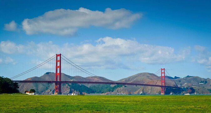 Fun Private Photoshoot in San Francisco - Discover the Charm of San Francisco Through a Private Photoshoot