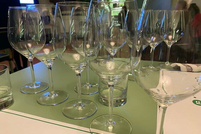 Fun wine tasting from our unique selection in the heart of Florence - Why this tour works well