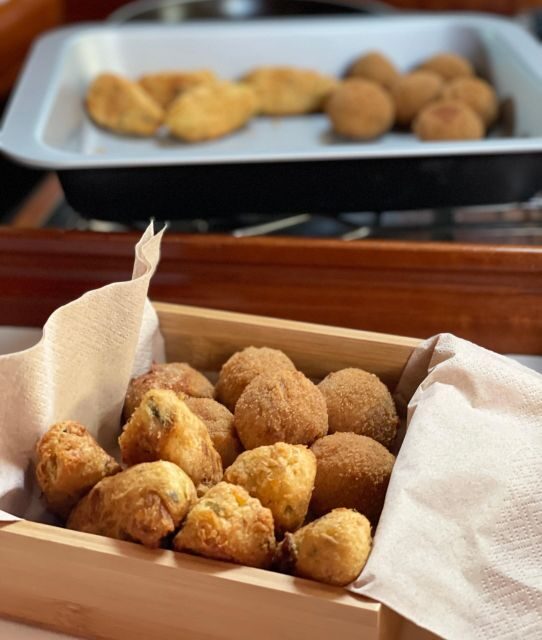 Funchal: Private Sailing Sunrise, Sunset & Moonlight Cruises - FAQ