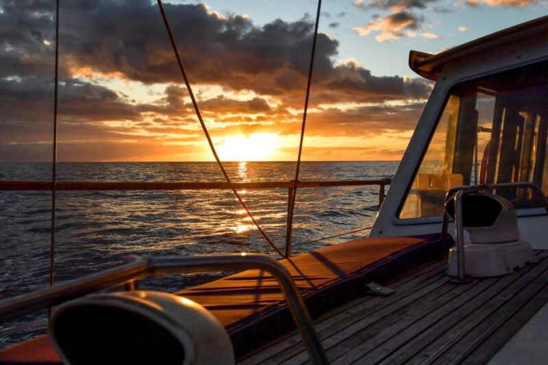 Funchal: Sunset Sailing Tour - Key Points