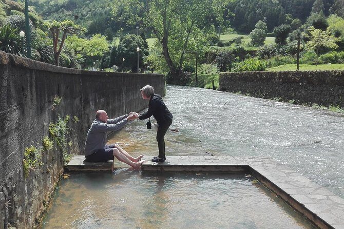 Furnas Lake Hotsprings and Gardens Van Tour - Who Should Consider This Tour?