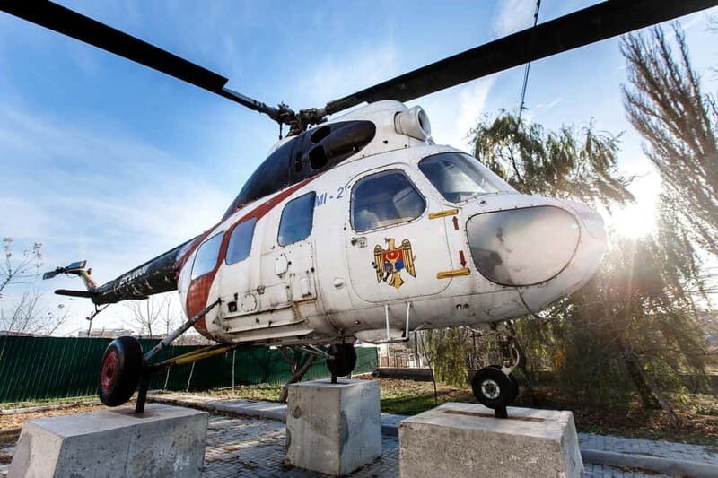 Gallery of Petru Costin of the Ialoveni District Council - What You Can Expect at the Gallery