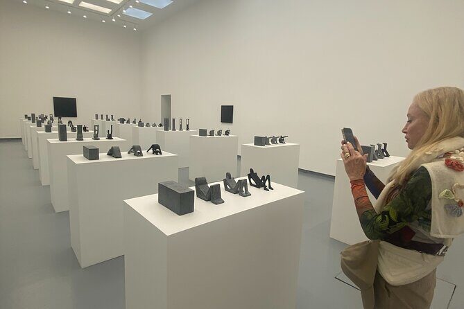 Gallery Tour in Rome North Selected by a Curator - Key Points