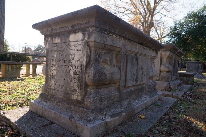 Garden District Celebrities Cemeteries Mansions and Mysteries Walking Tour - FAQs