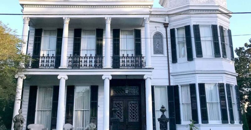 Garden District Walking Tour - The Sum Up